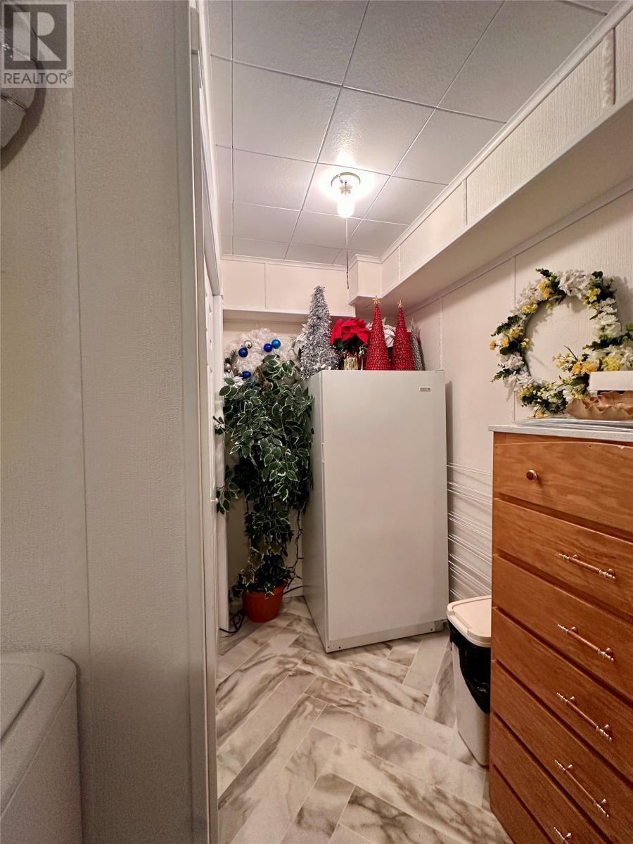 130 Main Road, Rushoon, NL - Indoor Photo Showing Laundry Room