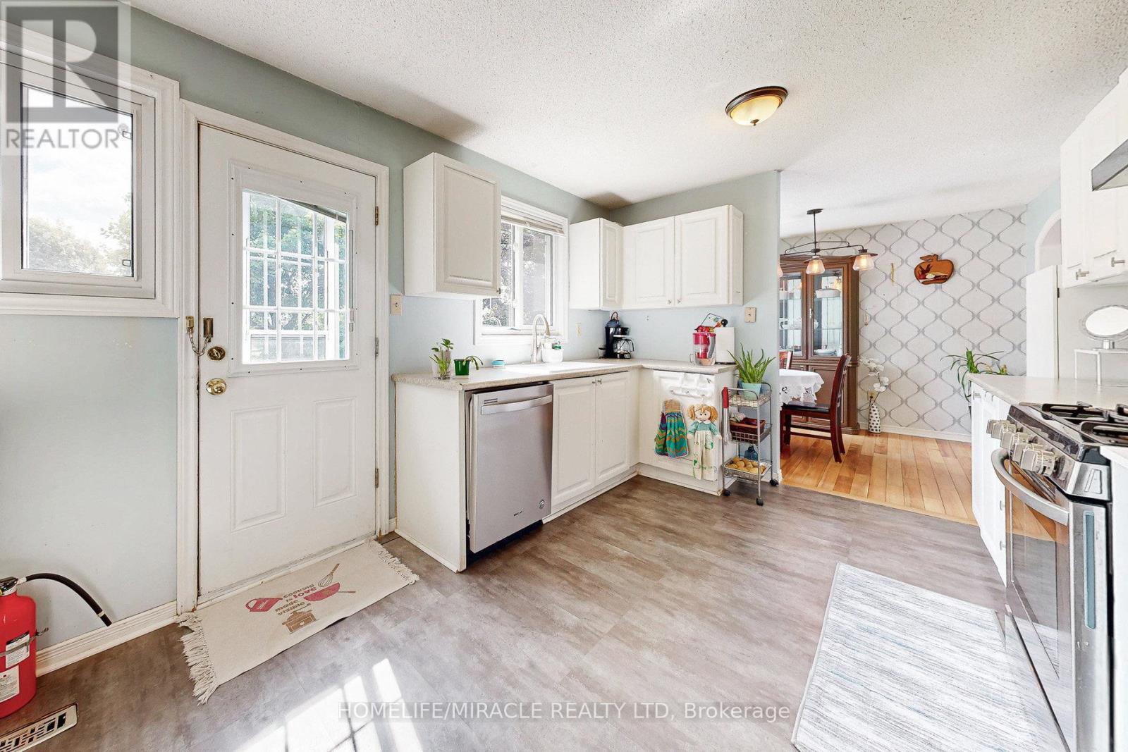 208 Park Street, Brock, ON - Indoor Photo Showing Kitchen