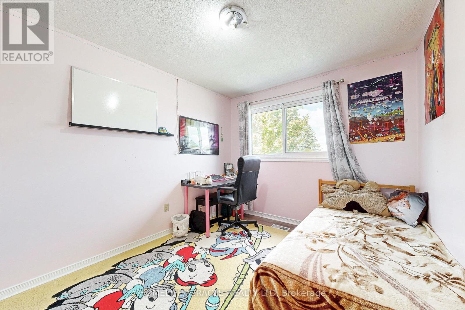 208 Park Street, Brock, ON - Indoor Photo Showing Bedroom
