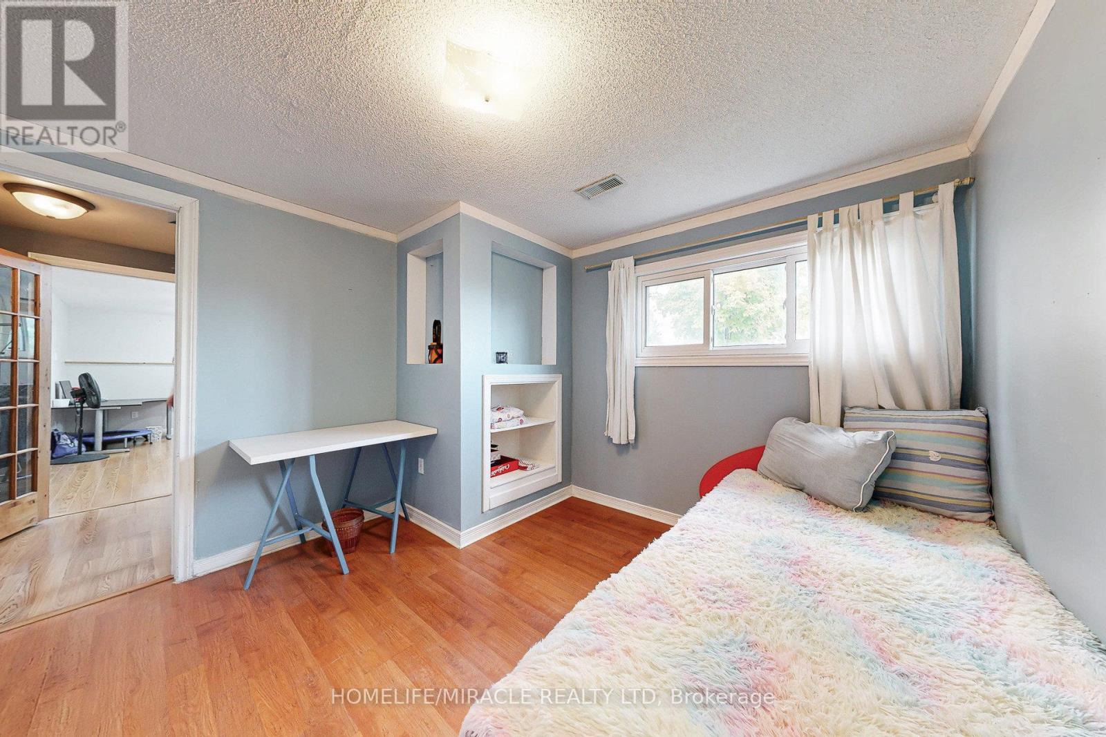 208 Park Street, Brock, ON - Indoor Photo Showing Bedroom