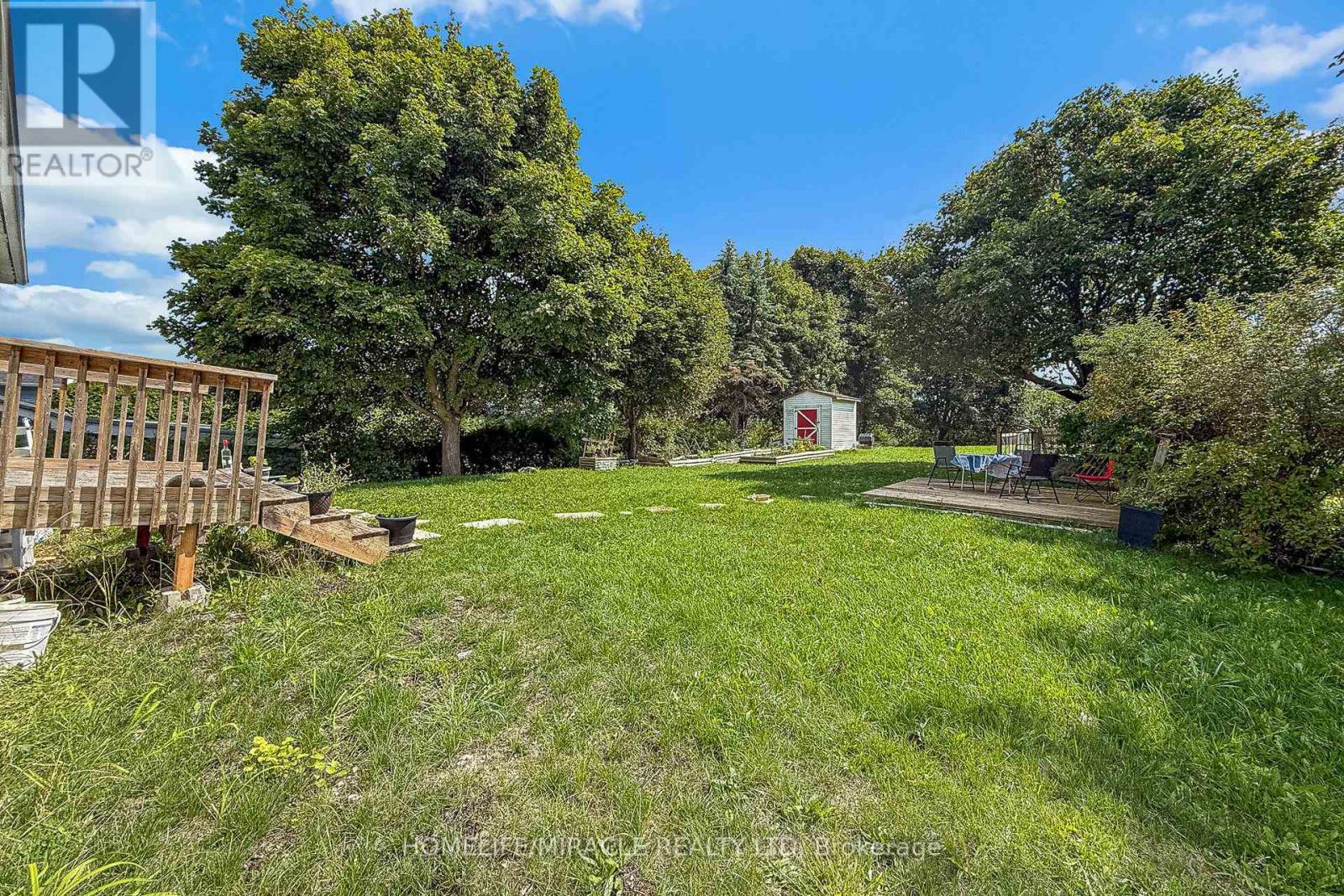 208 Park Street, Brock, ON - Outdoor