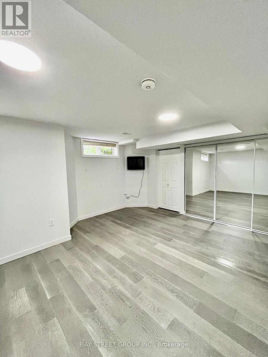 Bsmt - 5 King William Crescent, Richmond Hill, ON - Indoor