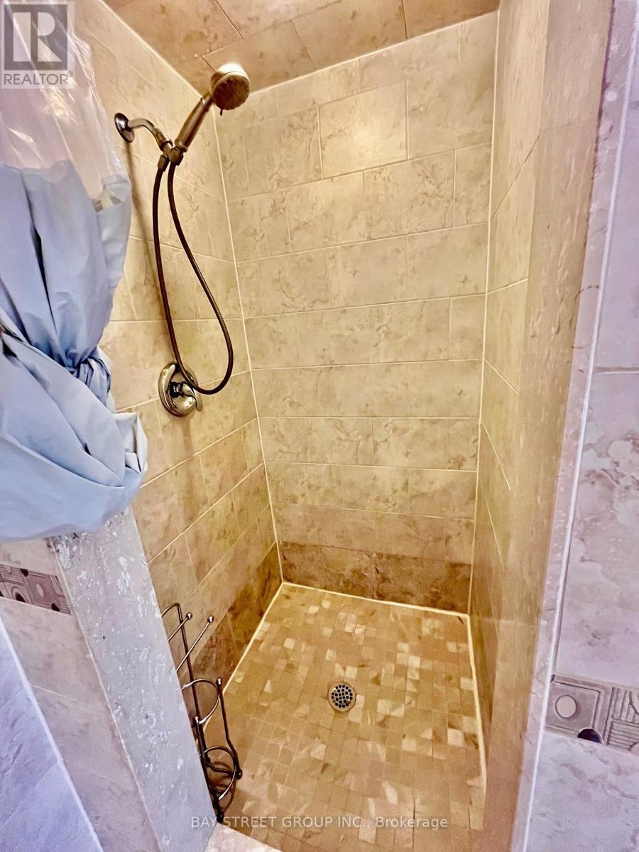 Bsmt - 5 King William Crescent, Richmond Hill, ON - Indoor Photo Showing Bathroom