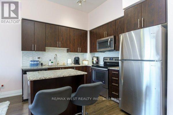314 - 3600 Highway 7 Road, Vaughan, ON - Indoor Photo Showing Kitchen With Stainless Steel Kitchen
