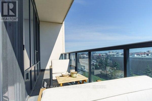 314 - 3600 Highway 7 Road, Vaughan, ON - Outdoor With Balcony