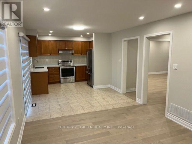 3036 Abernathy Way, Oakville, ON - Indoor Photo Showing Kitchen