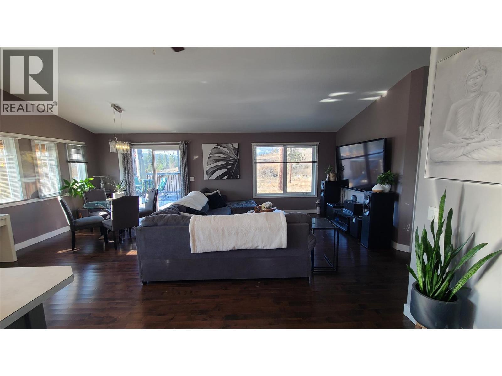 2670 Glenmore Rd Road, Kelowna, BC