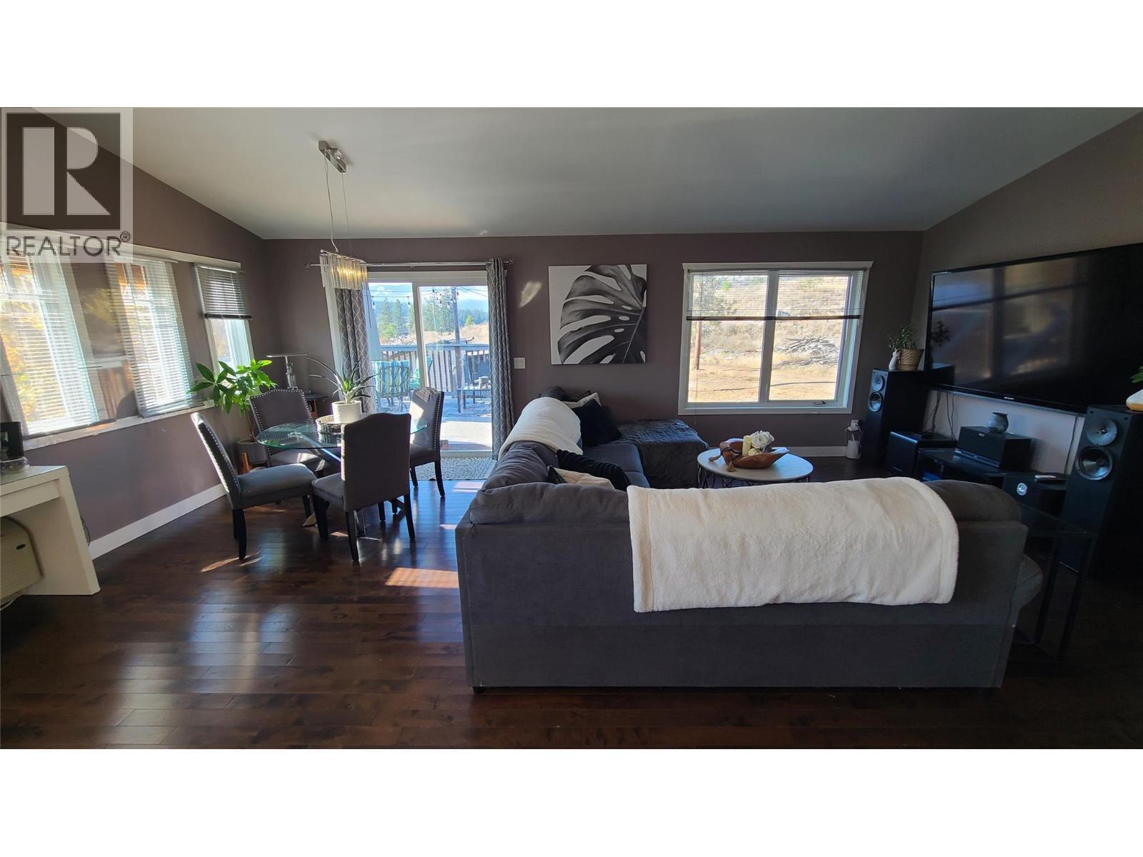 2670 Glenmore Rd Road, Kelowna, BC