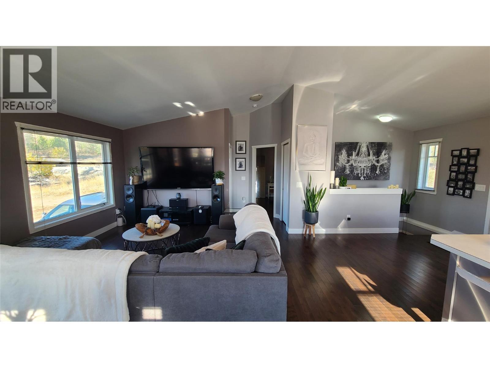 2670 Glenmore Rd Road, Kelowna, BC