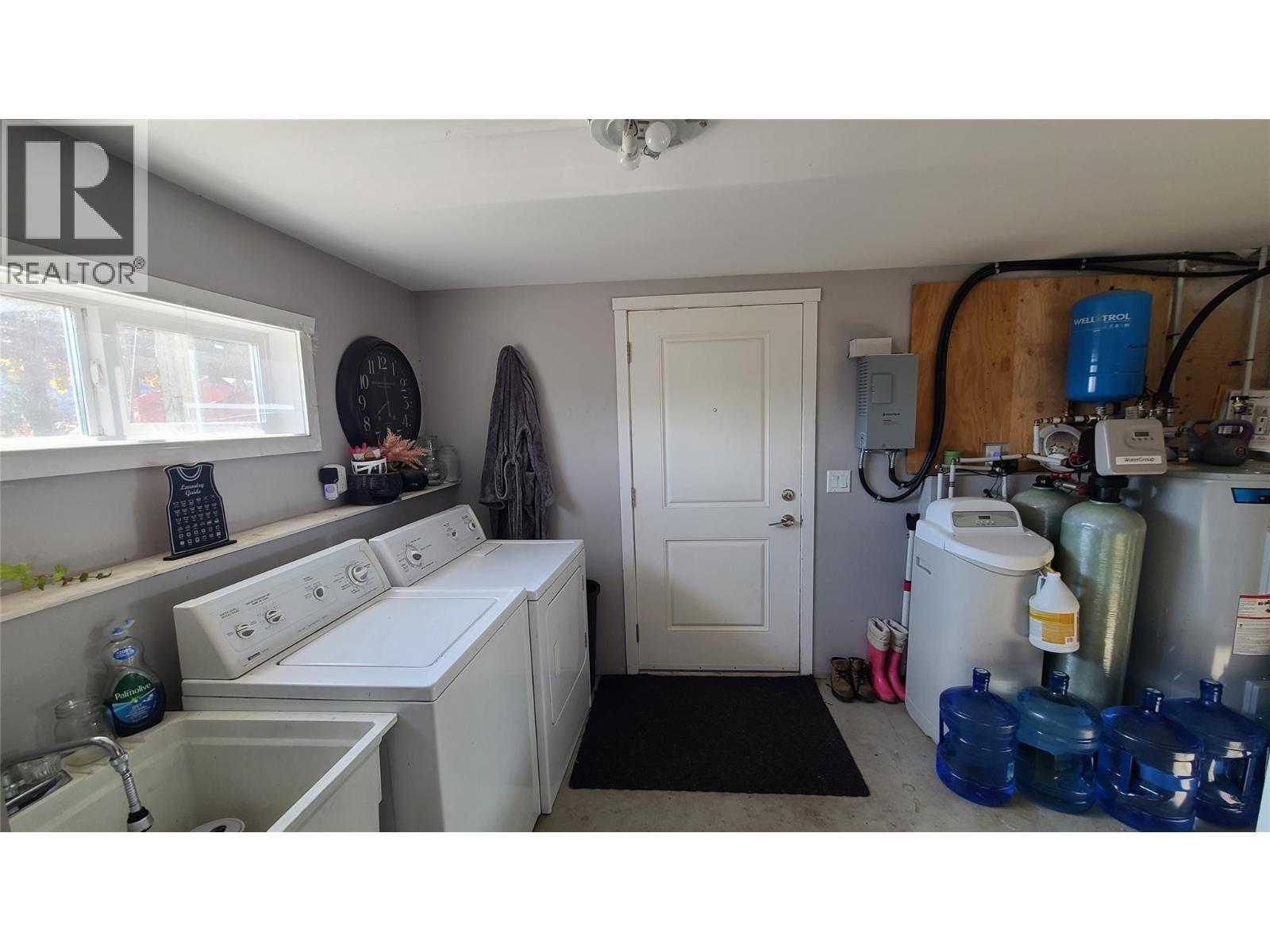 2670 Glenmore Rd Road, Kelowna, BC