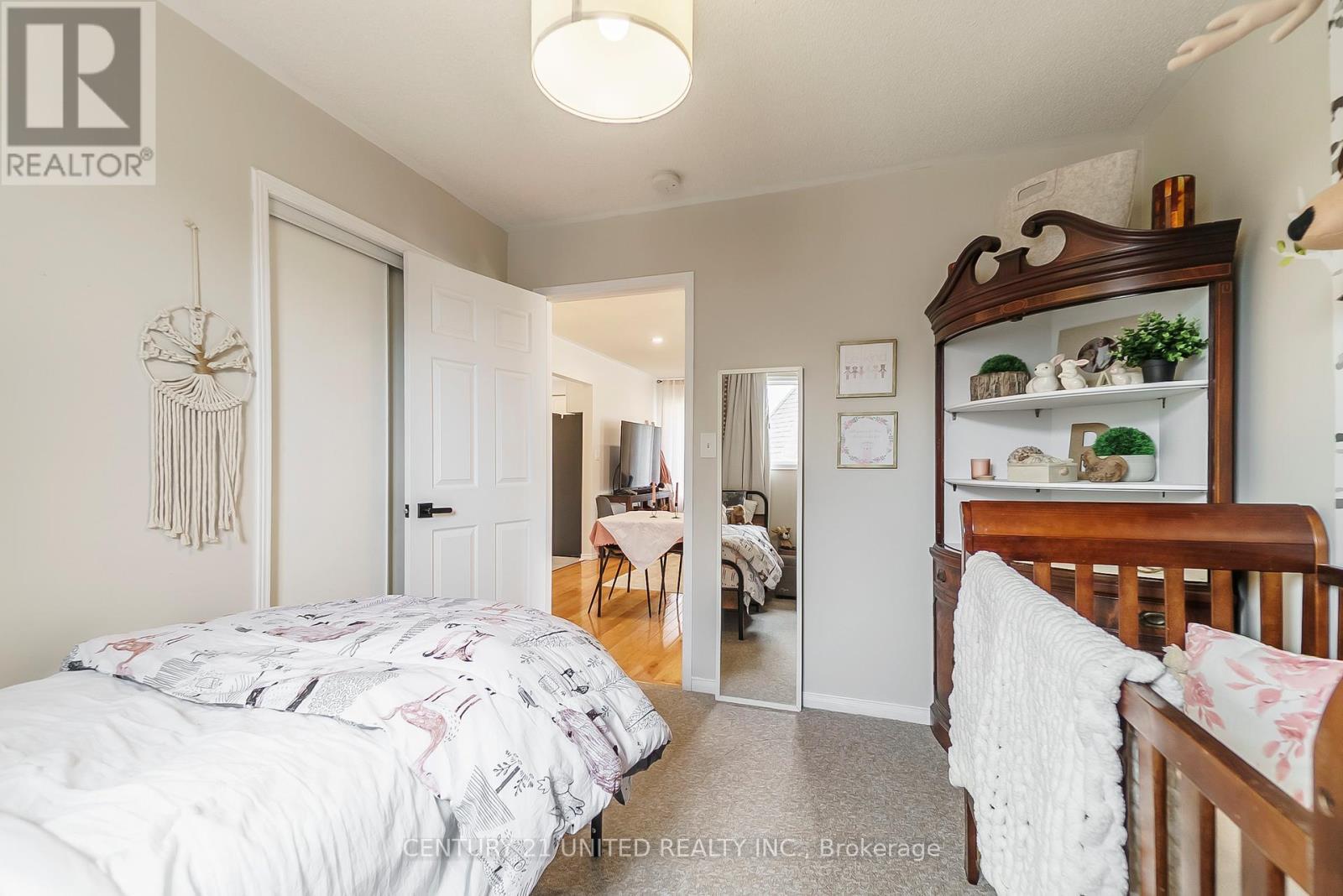 1455 Glenforest Crescent, Peterborough (Monaghan Ward 2), ON - Indoor Photo Showing Bedroom