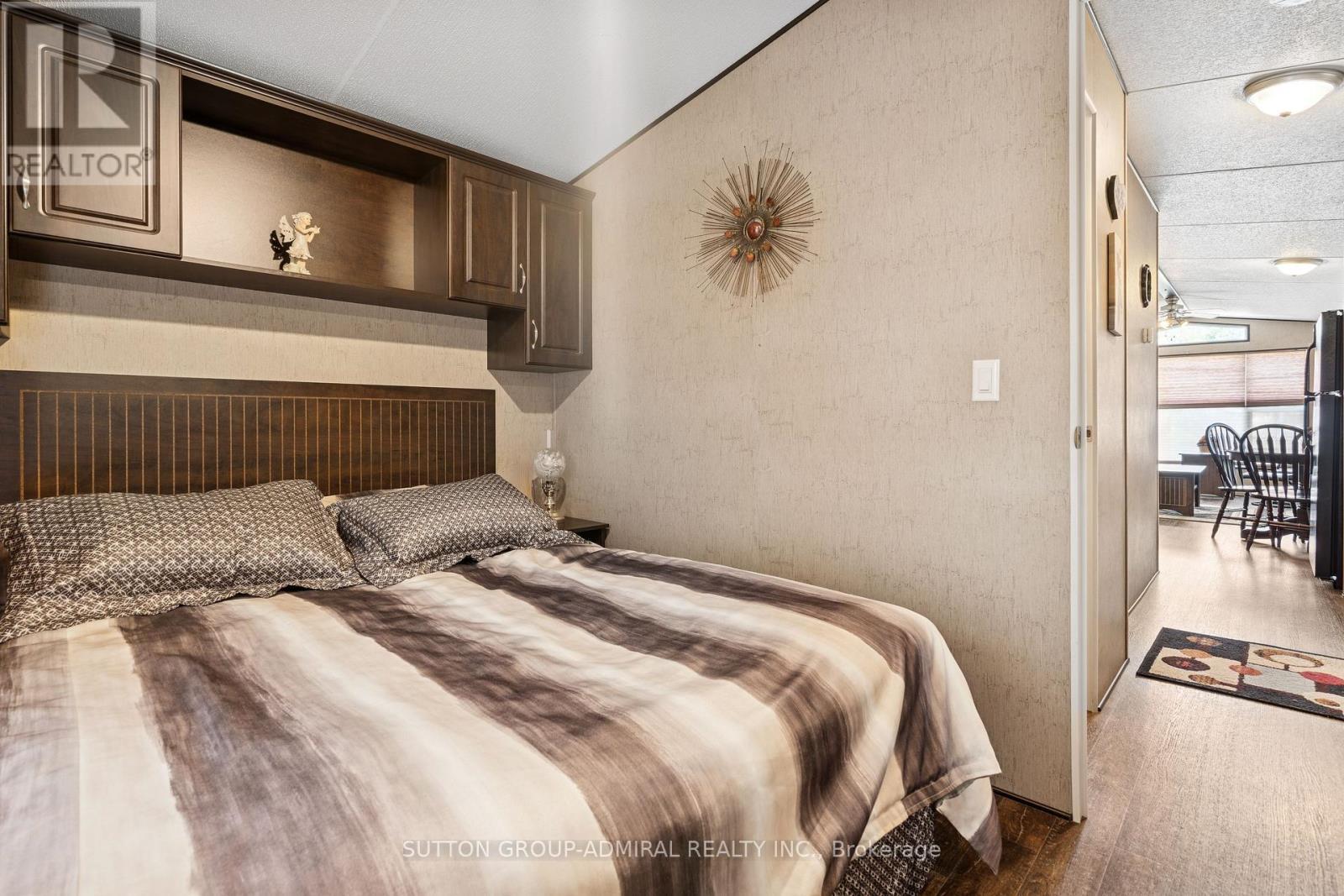 70 - 1082 Shamrock Marina Road, Gravenhurst, ON - Indoor Photo Showing Bedroom