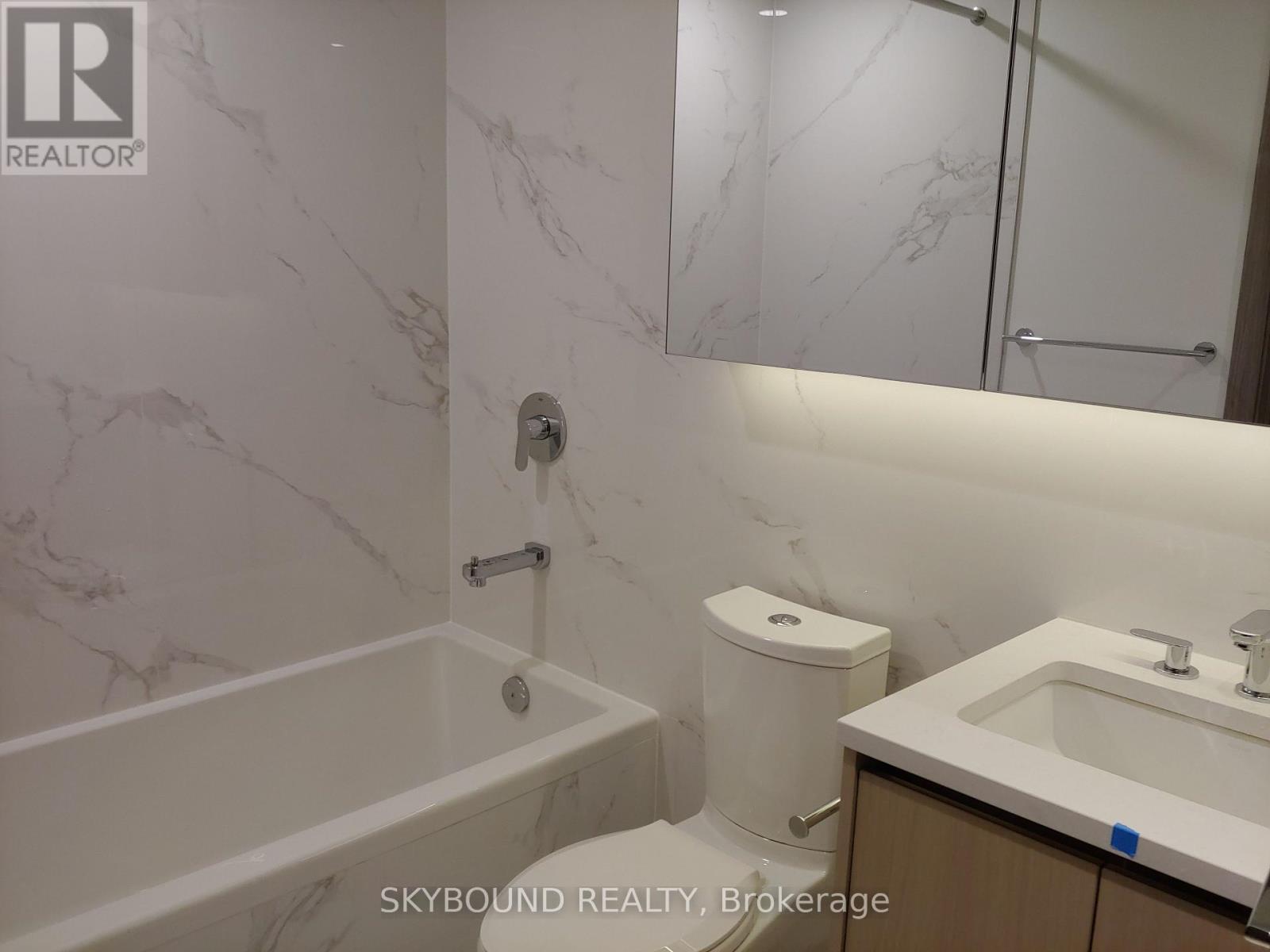 1103 - 25 Mcmahon Drive, Toronto, ON - Indoor Photo Showing Bathroom