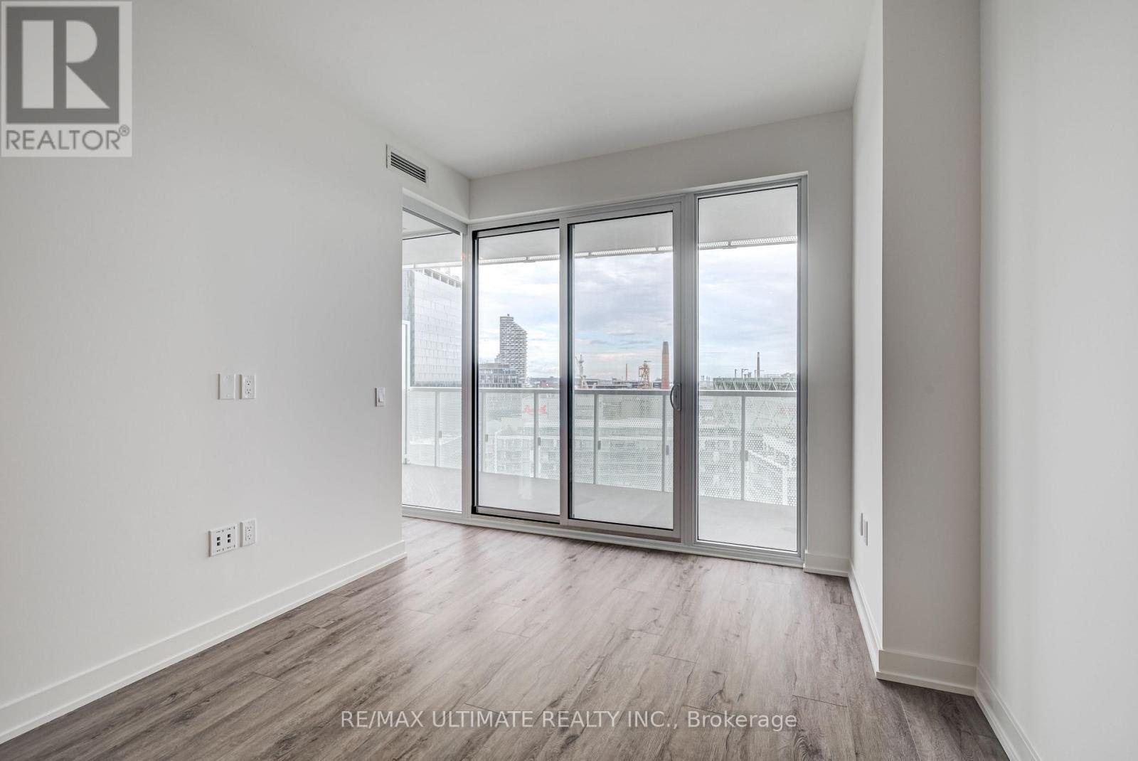 1601 - 15 Queens Quay E, Toronto, ON - Indoor Photo Showing Other Room