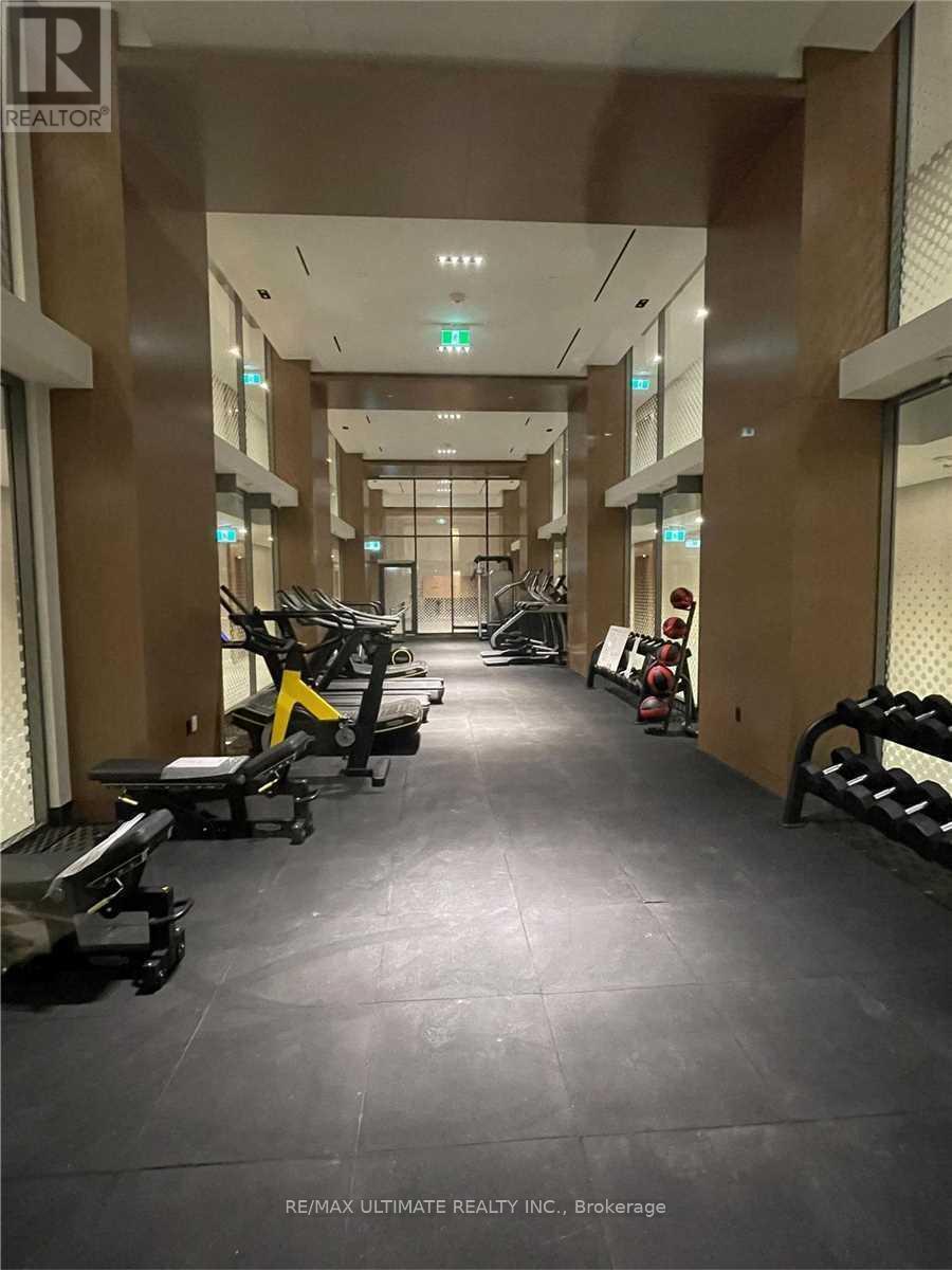 1601 - 15 Queens Quay E, Toronto, ON - Indoor Photo Showing Garage