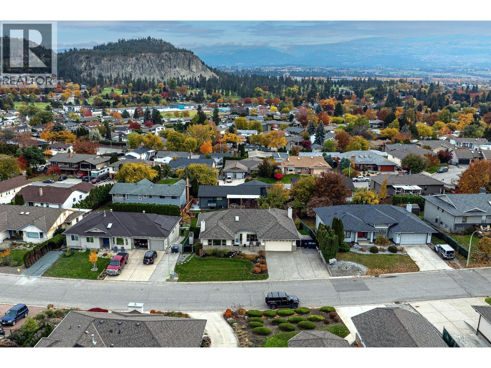 1637 Sonora Drive, Kelowna, BC - Outdoor With View