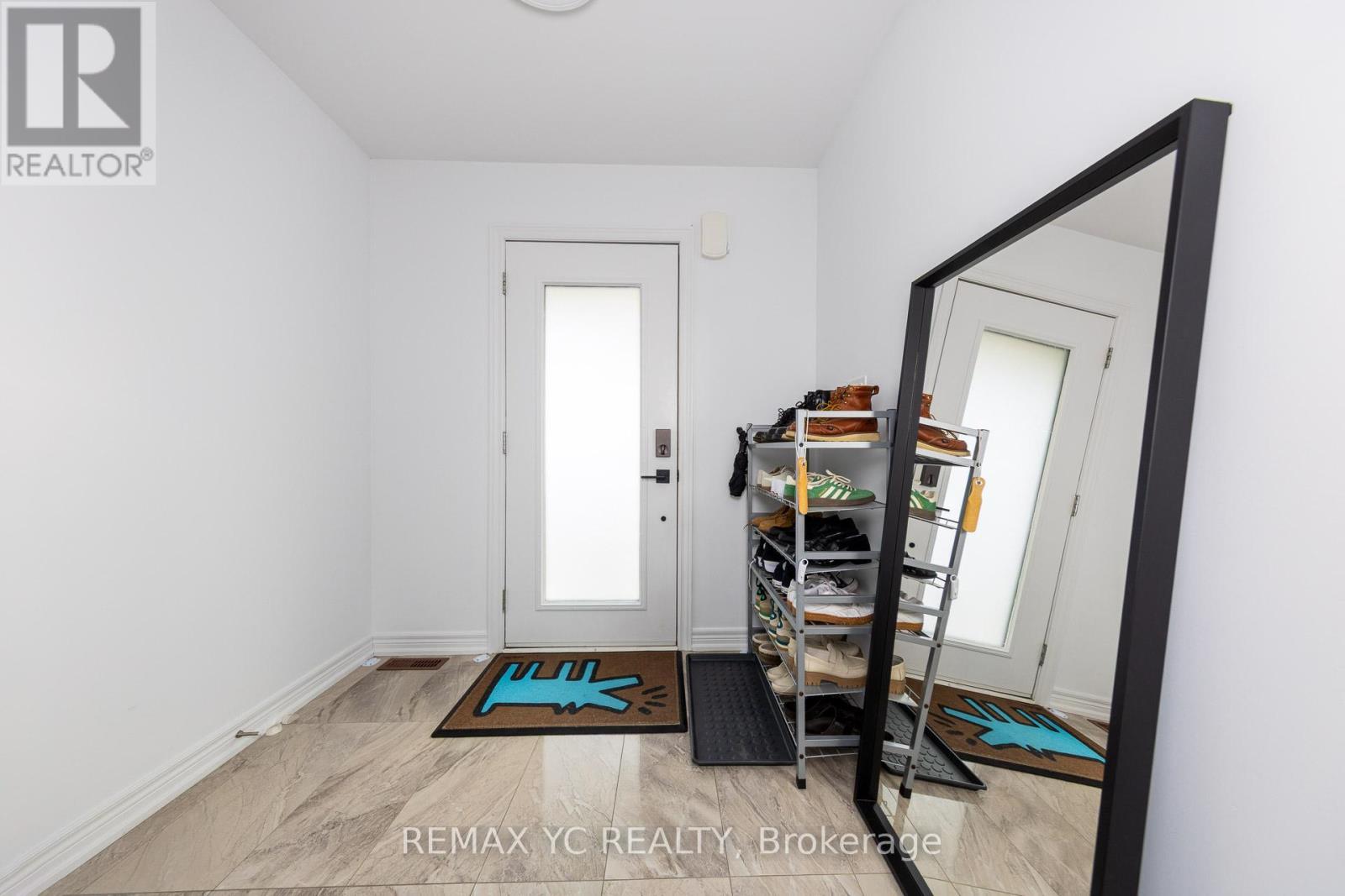 2 - 1 Leggott Avenue, Barrie, ON - Indoor Photo Showing Other Room