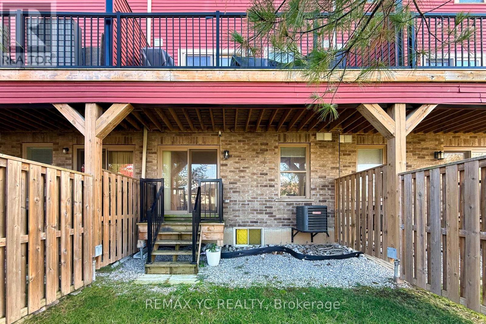 2 - 1 Leggott Avenue, Barrie, ON - Outdoor