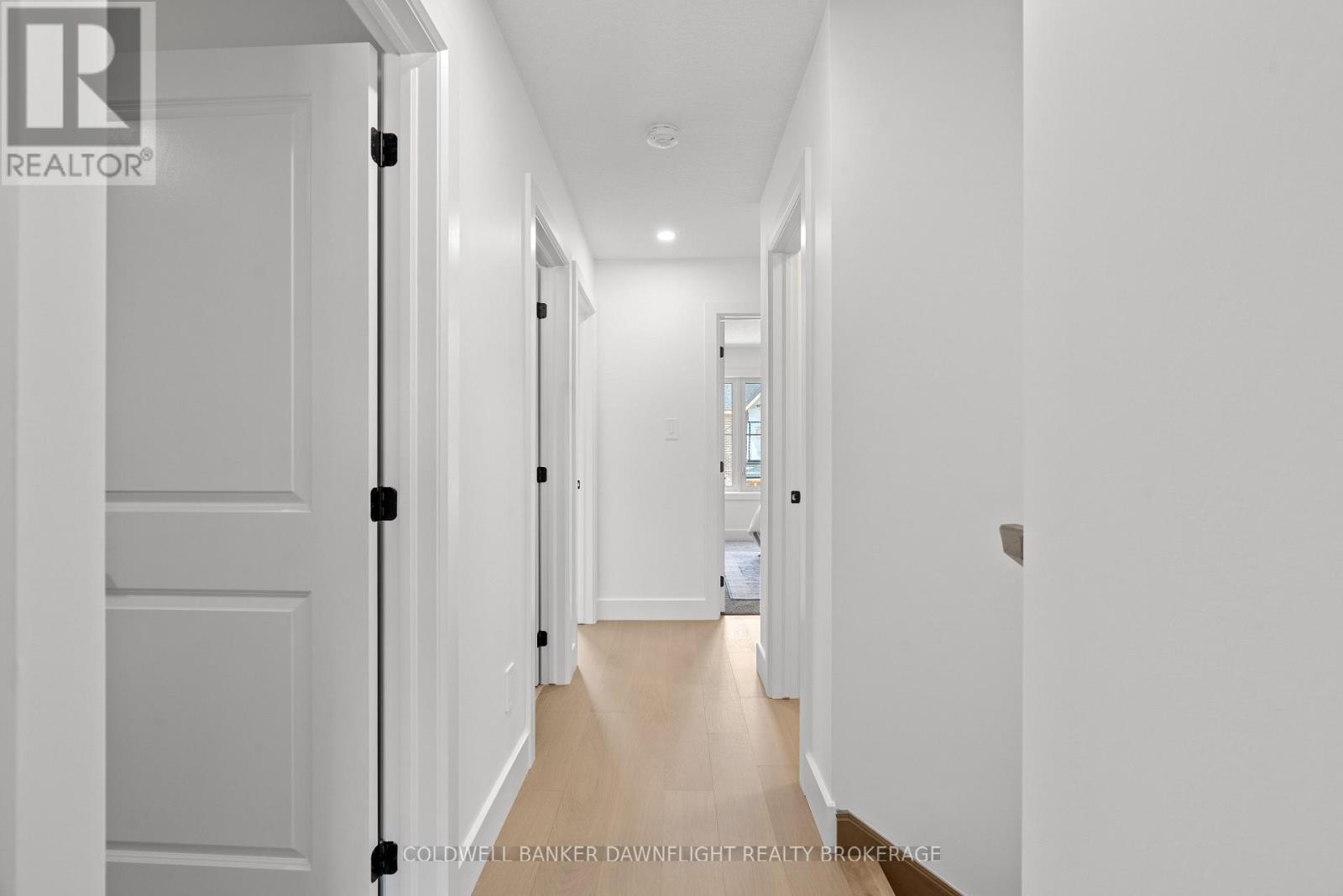 17 - 147 Scotts Drive, Lucan Biddulph (Lucan), ON - Indoor Photo Showing Other Room