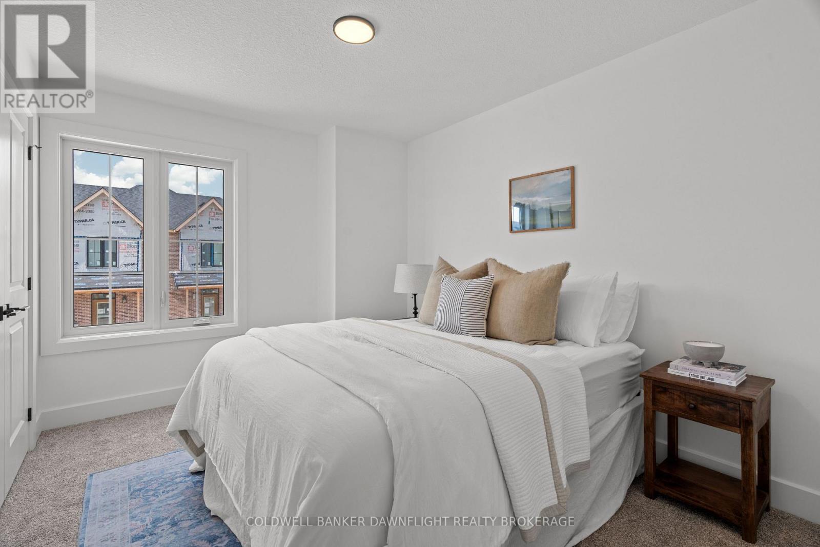 17 - 147 Scotts Drive, Lucan Biddulph (Lucan), ON - Indoor Photo Showing Bedroom