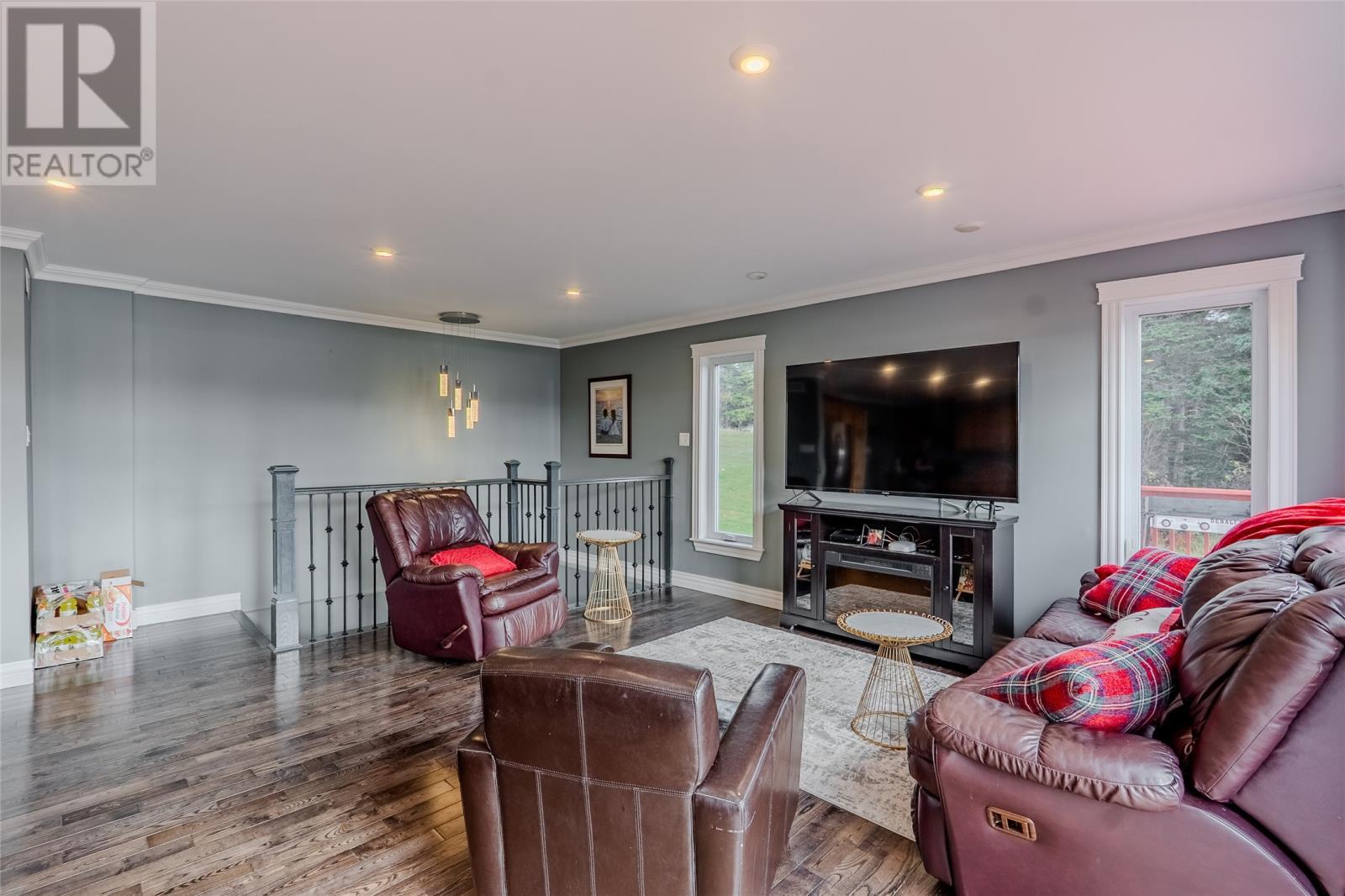 16-22 Bacon Cove Road, Conception Harbour, NL - Indoor Photo Showing Living Room