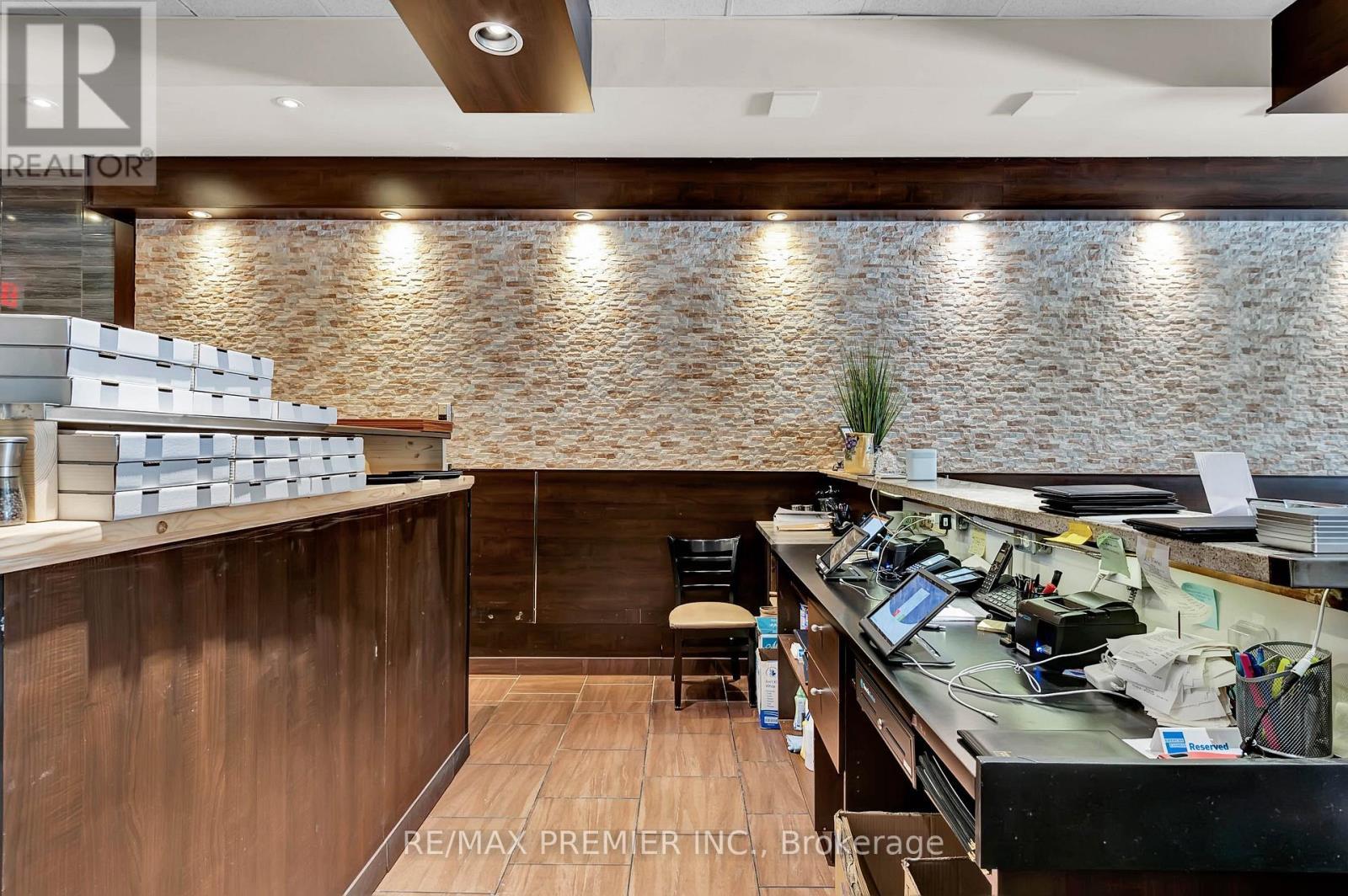 15 - 4000 Steeles Avenue W, Vaughan, ON