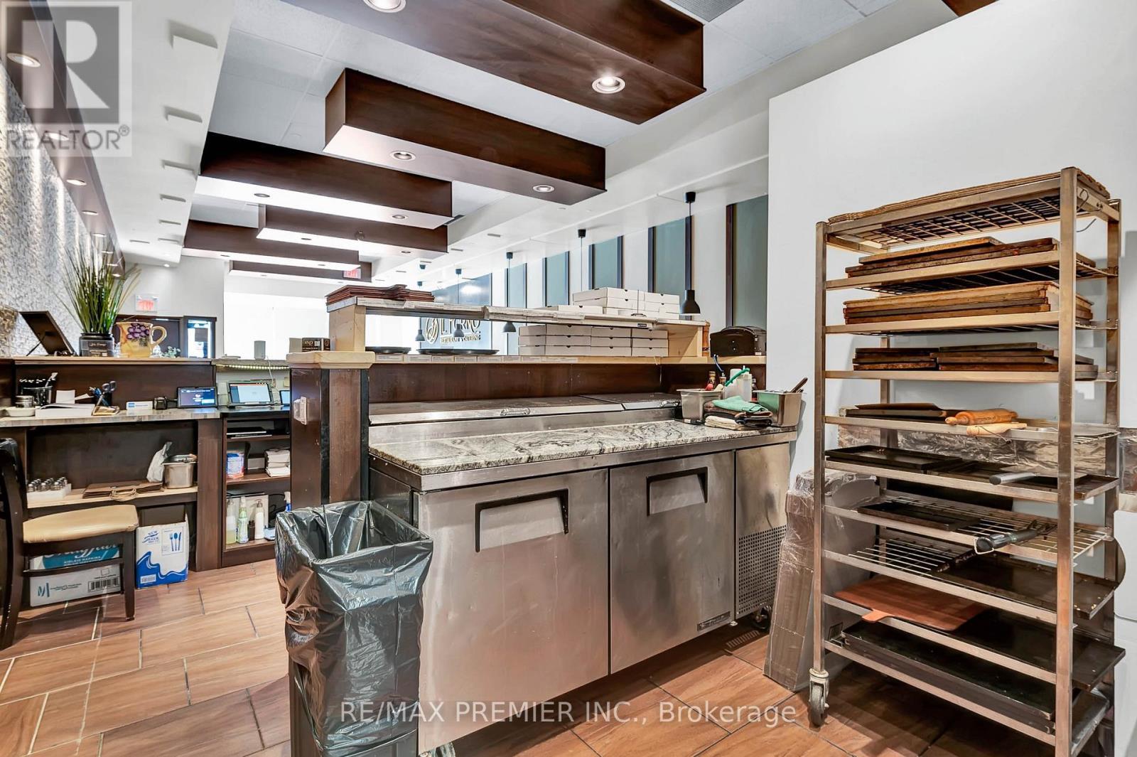 15 - 4000 Steeles Avenue W, Vaughan, ON