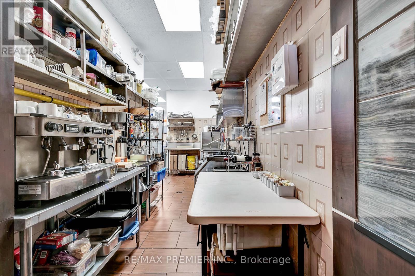 15 - 4000 Steeles Avenue W, Vaughan, ON