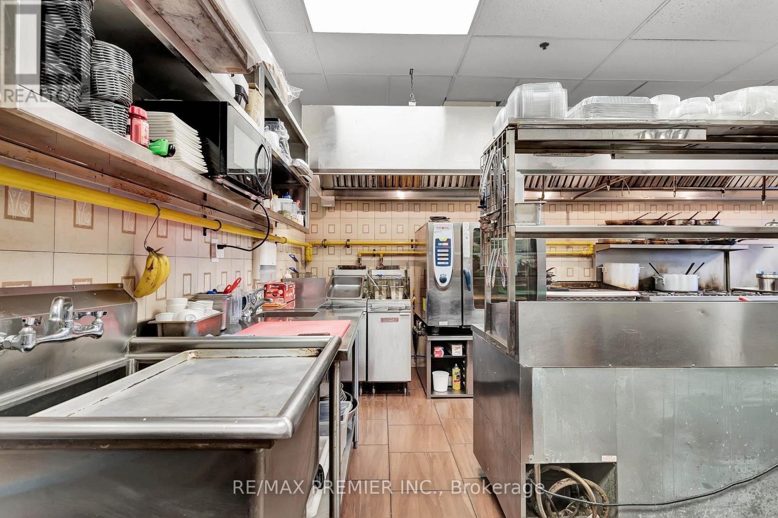 15 - 4000 Steeles Avenue W, Vaughan, ON