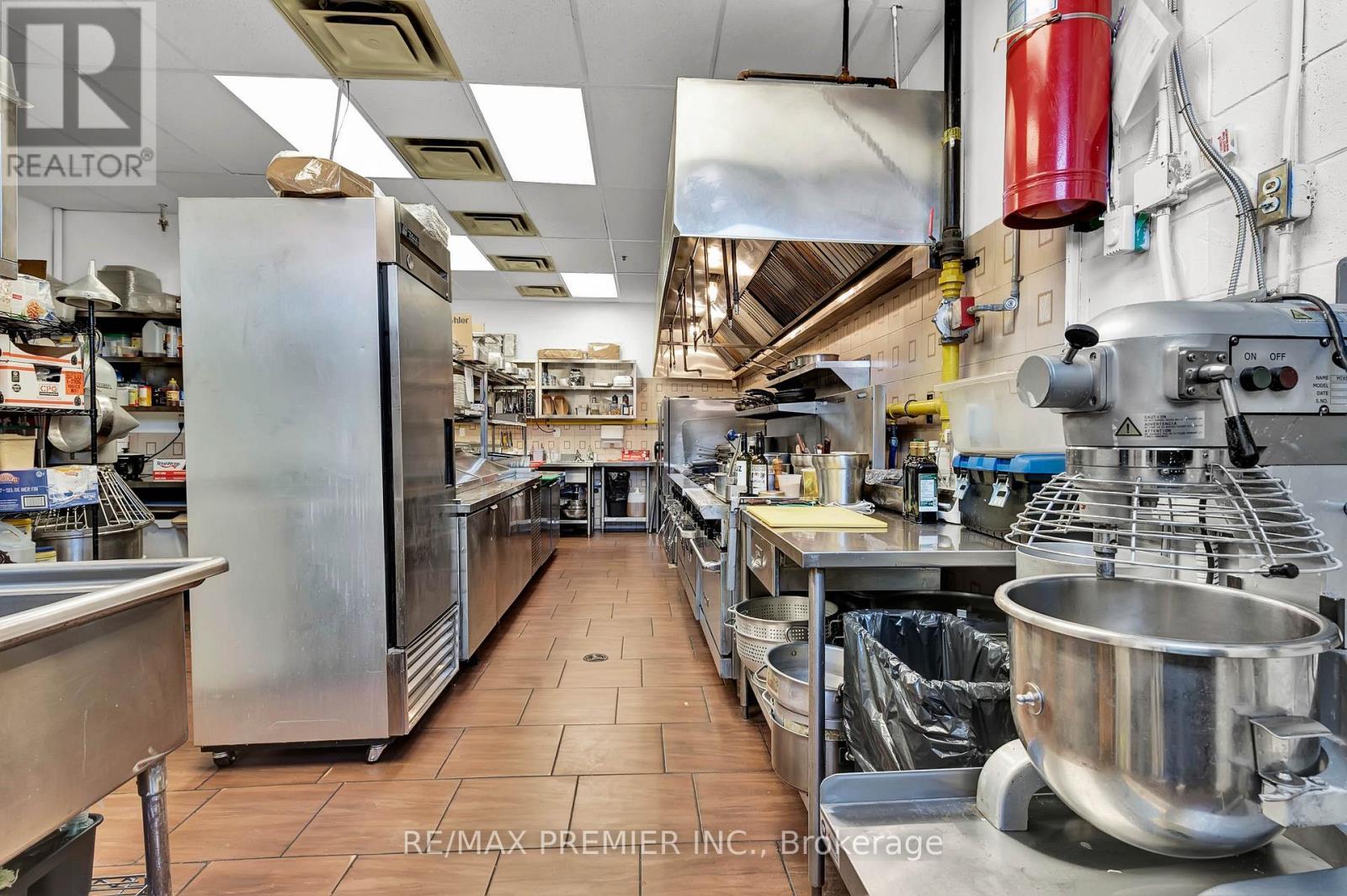 15 - 4000 Steeles Avenue W, Vaughan, ON