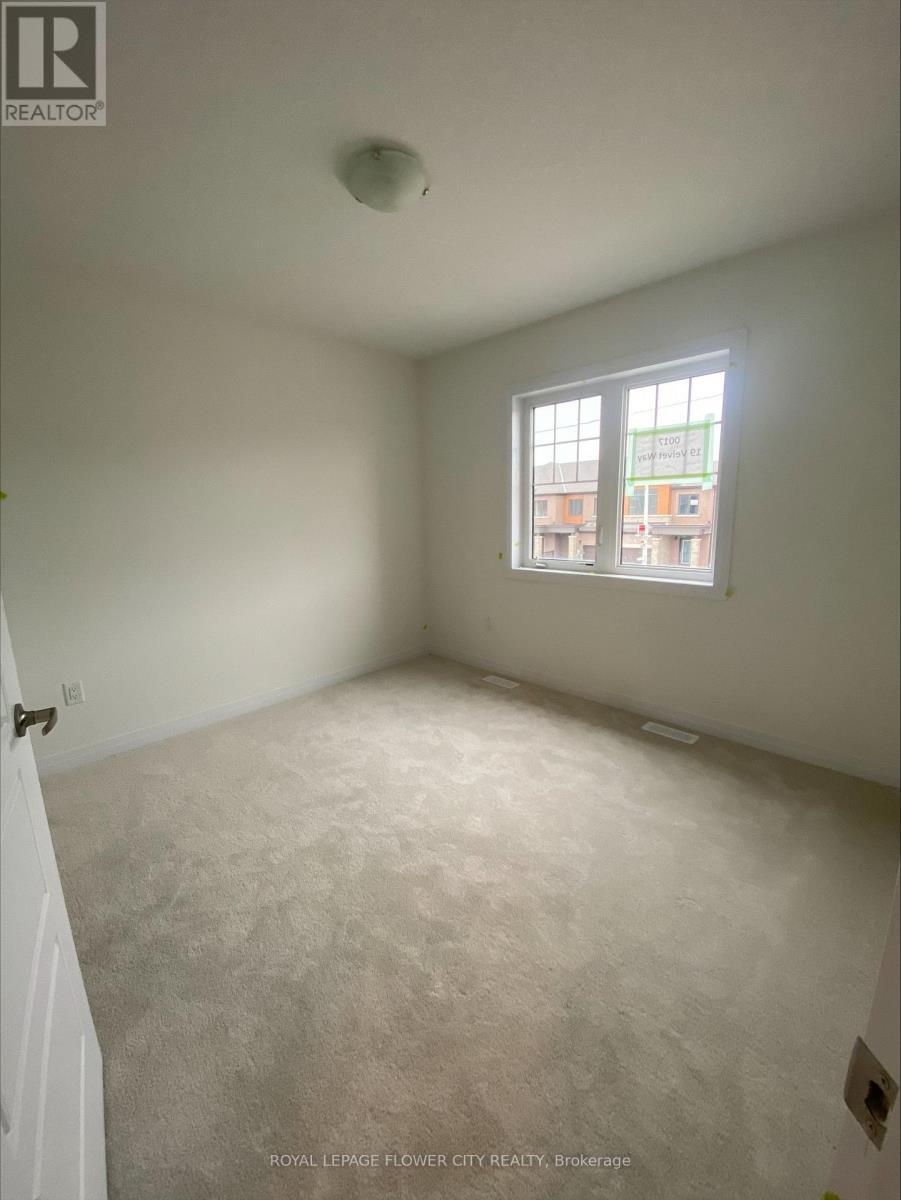 19 Velvet Way, Thorold, ON - Indoor Photo Showing Other Room