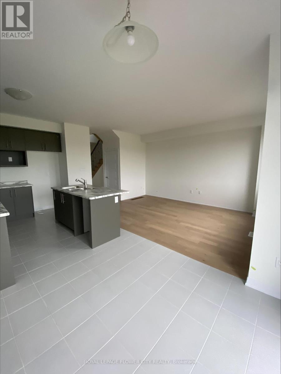 19 Velvet Way, Thorold, ON - Indoor Photo Showing Other Room