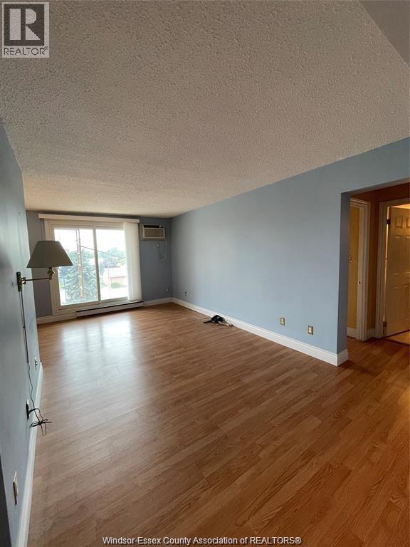 120 Pickering Unit# 409, Amherstburg, ON - Indoor