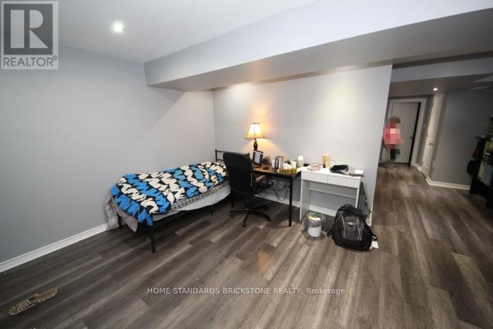 119 Max Becker Drive, Kitchener, ON - Indoor Photo Showing Bedroom