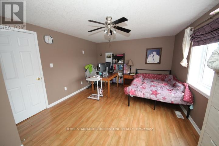 119 Max Becker Drive, Kitchener, ON - Indoor Photo Showing Bedroom