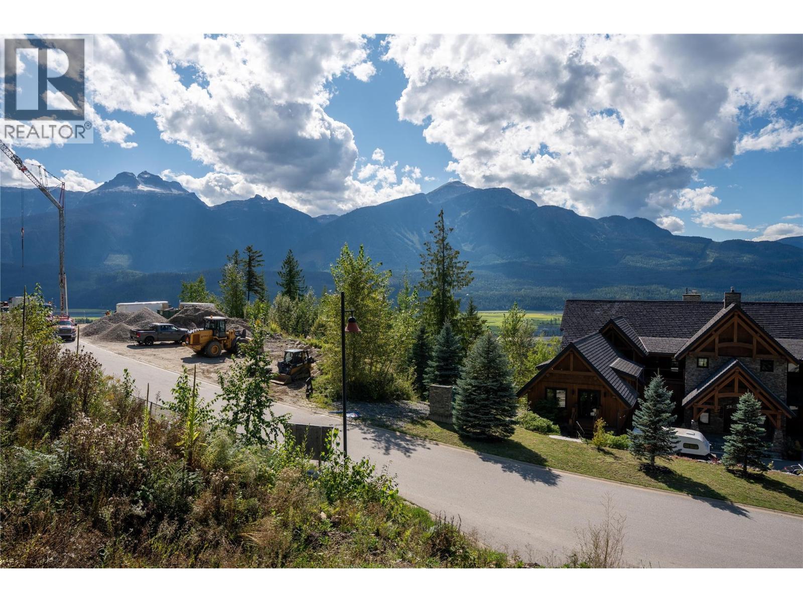 2080 Mackenzie Court Unit# 26, Revelstoke, BC