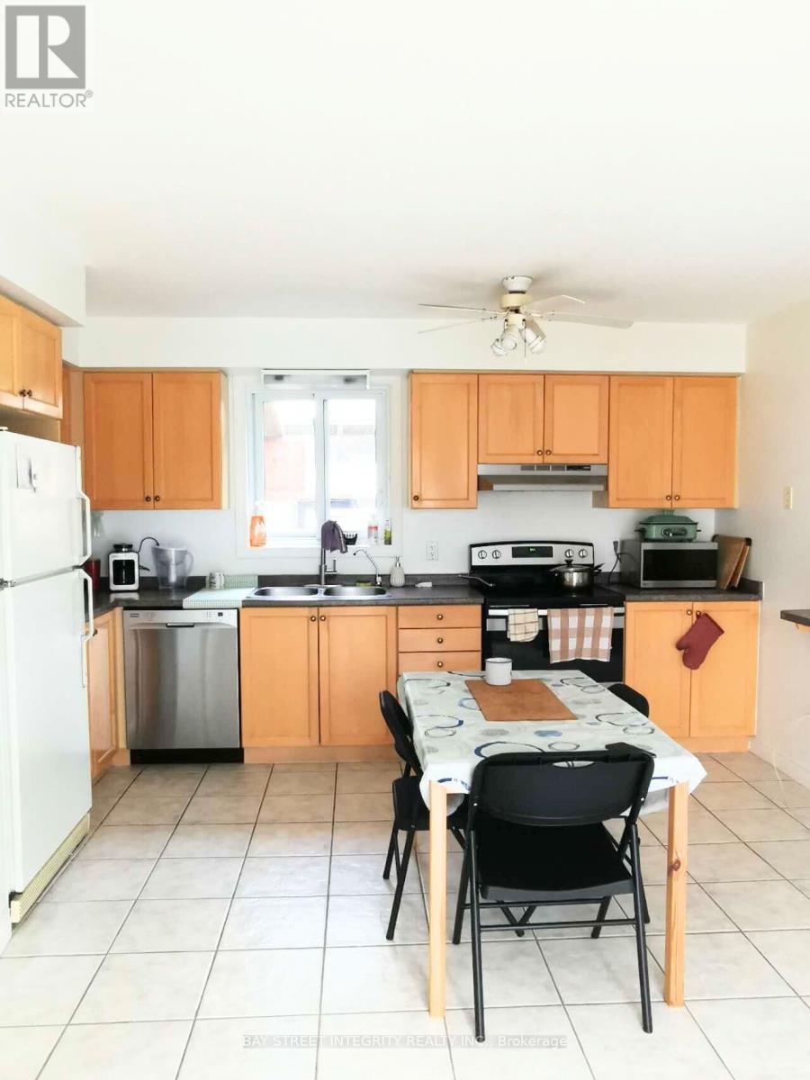 64 Karen Walk, Waterloo, ON - Indoor Photo Showing Kitchen With Double Sink