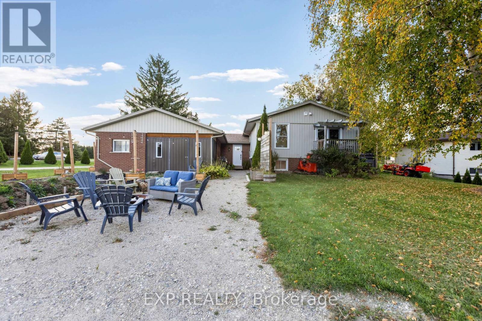 7429 Sideroad 20 Side Road, Mapleton, ON - Outdoor