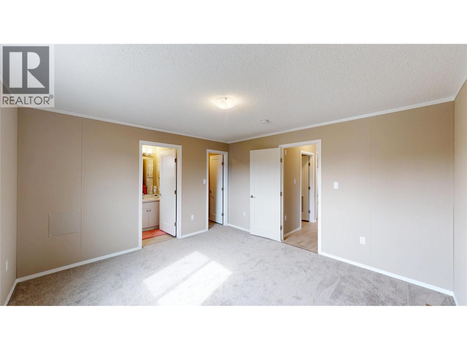 527 Pagurut Avenue W, Cranbrook, BC