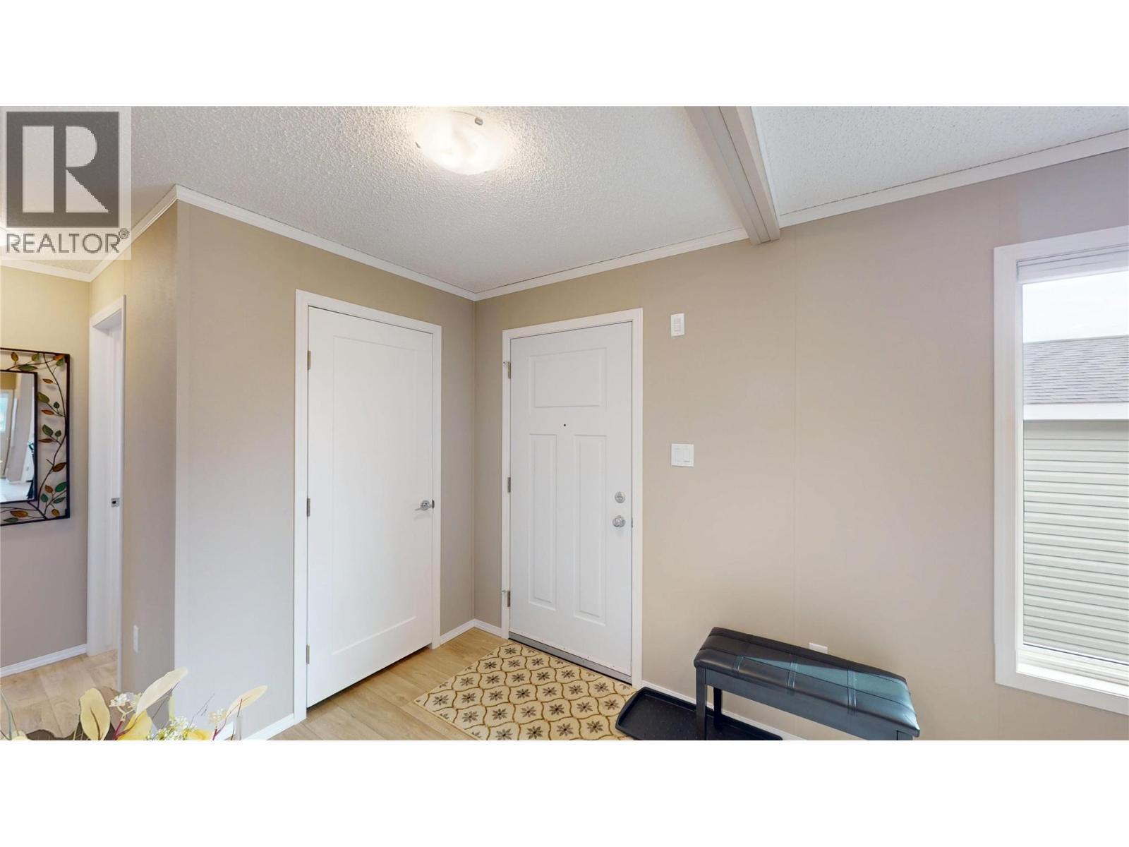 527 Pagurut Avenue W, Cranbrook, BC