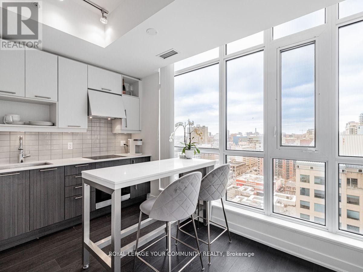 1602 - 30 Nelson Street, Toronto, ON - Indoor Photo Showing Kitchen With Upgraded Kitchen