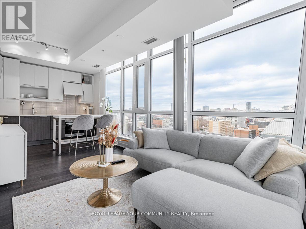 1602 - 30 Nelson Street, Toronto, ON - Indoor Photo Showing Living Room