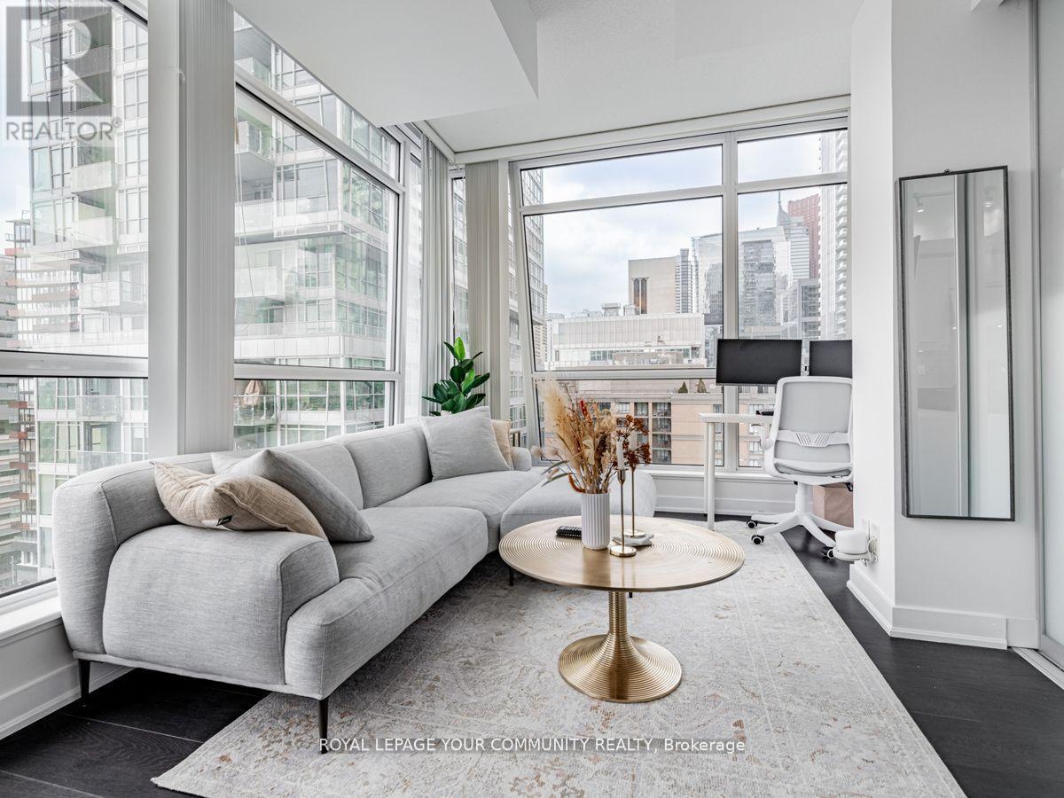 1602 - 30 Nelson Street, Toronto, ON - Indoor Photo Showing Living Room