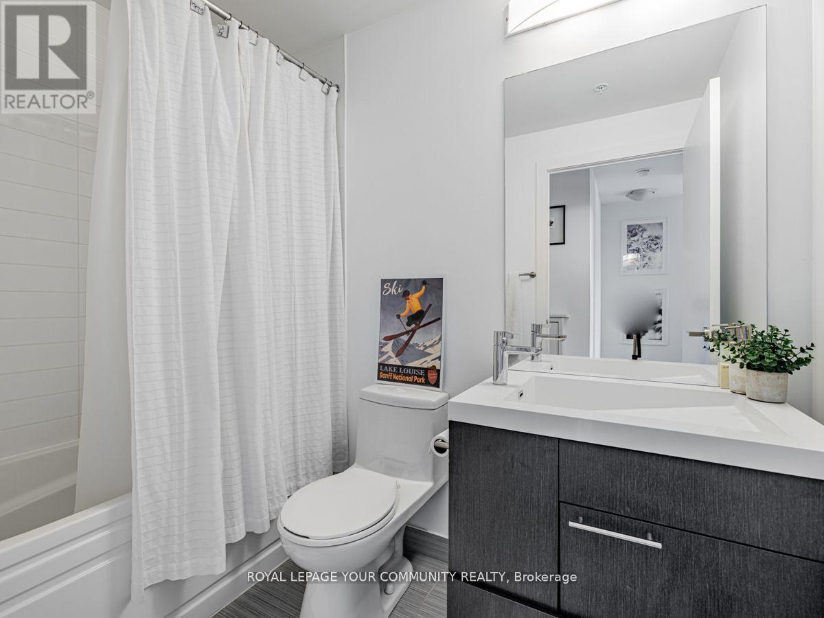 1602 - 30 Nelson Street, Toronto, ON - Indoor Photo Showing Bathroom