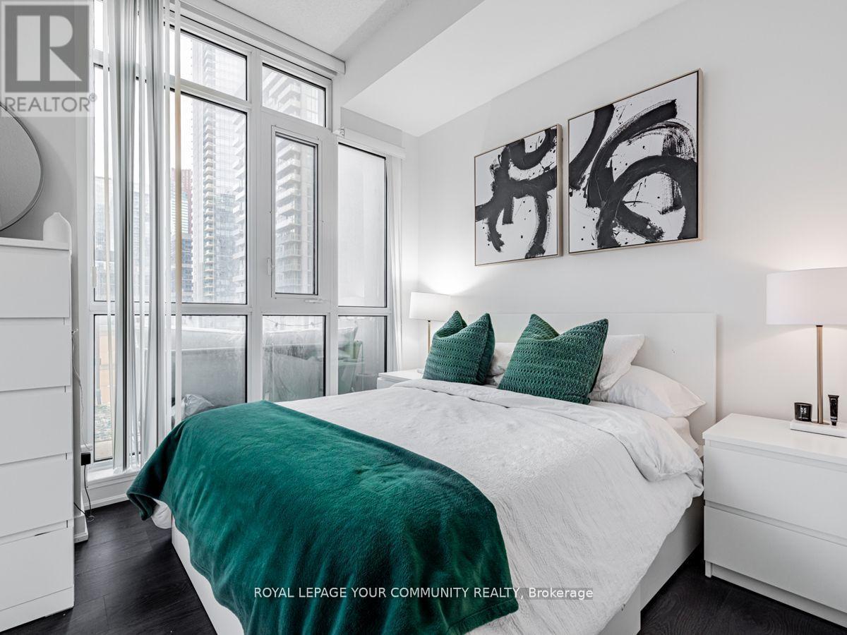 1602 - 30 Nelson Street, Toronto, ON - Indoor Photo Showing Bedroom