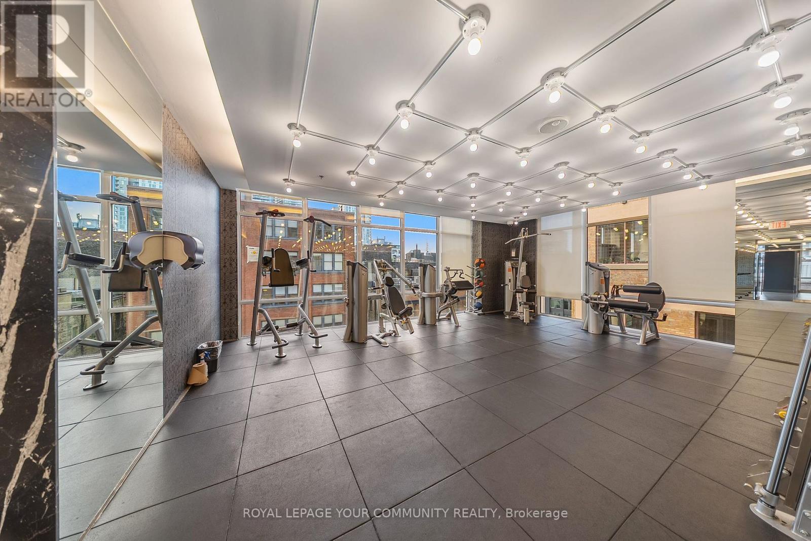 1602 - 30 Nelson Street, Toronto, ON - Indoor Photo Showing Other Room