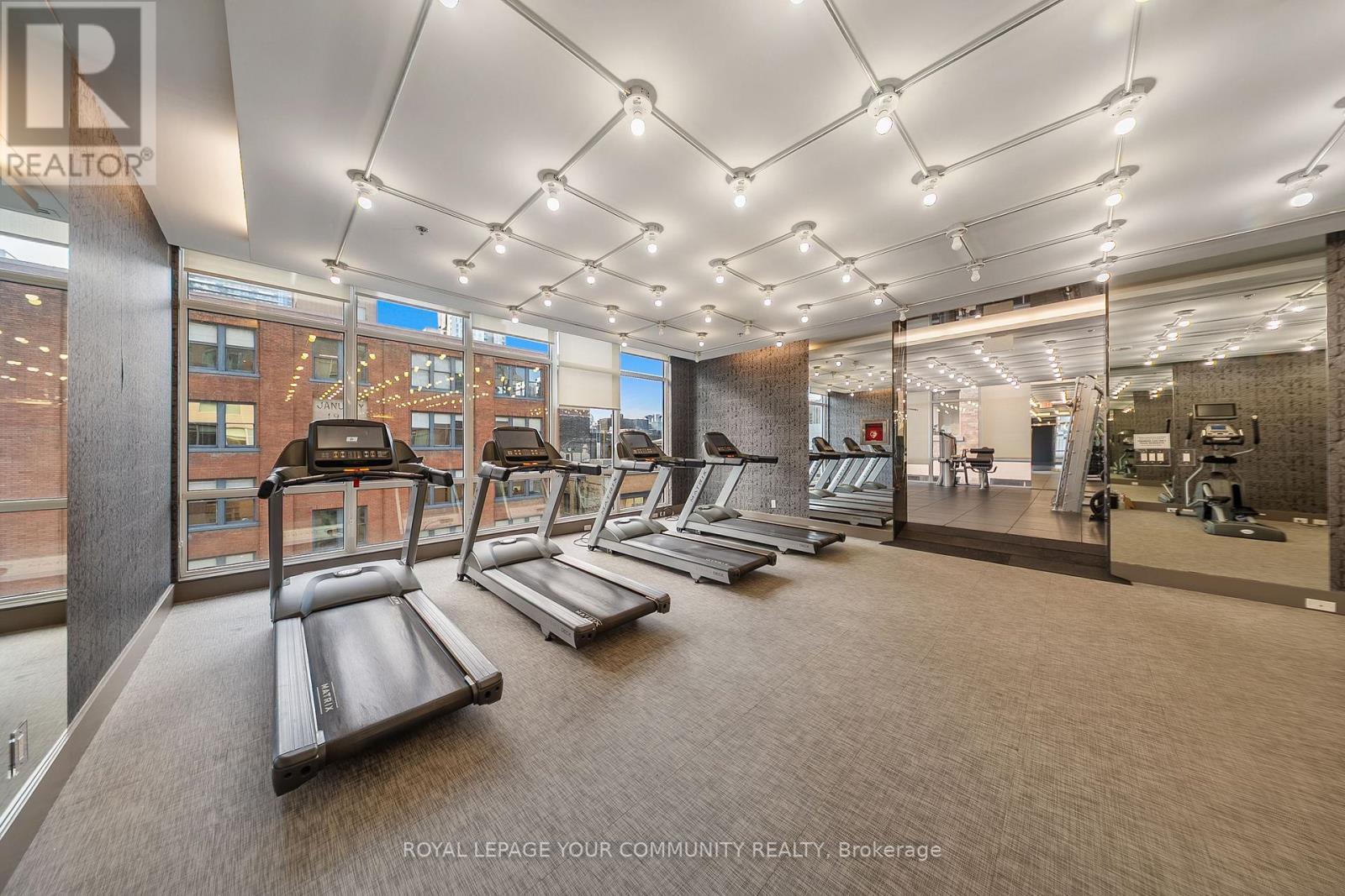 1602 - 30 Nelson Street, Toronto, ON - Indoor Photo Showing Gym Room