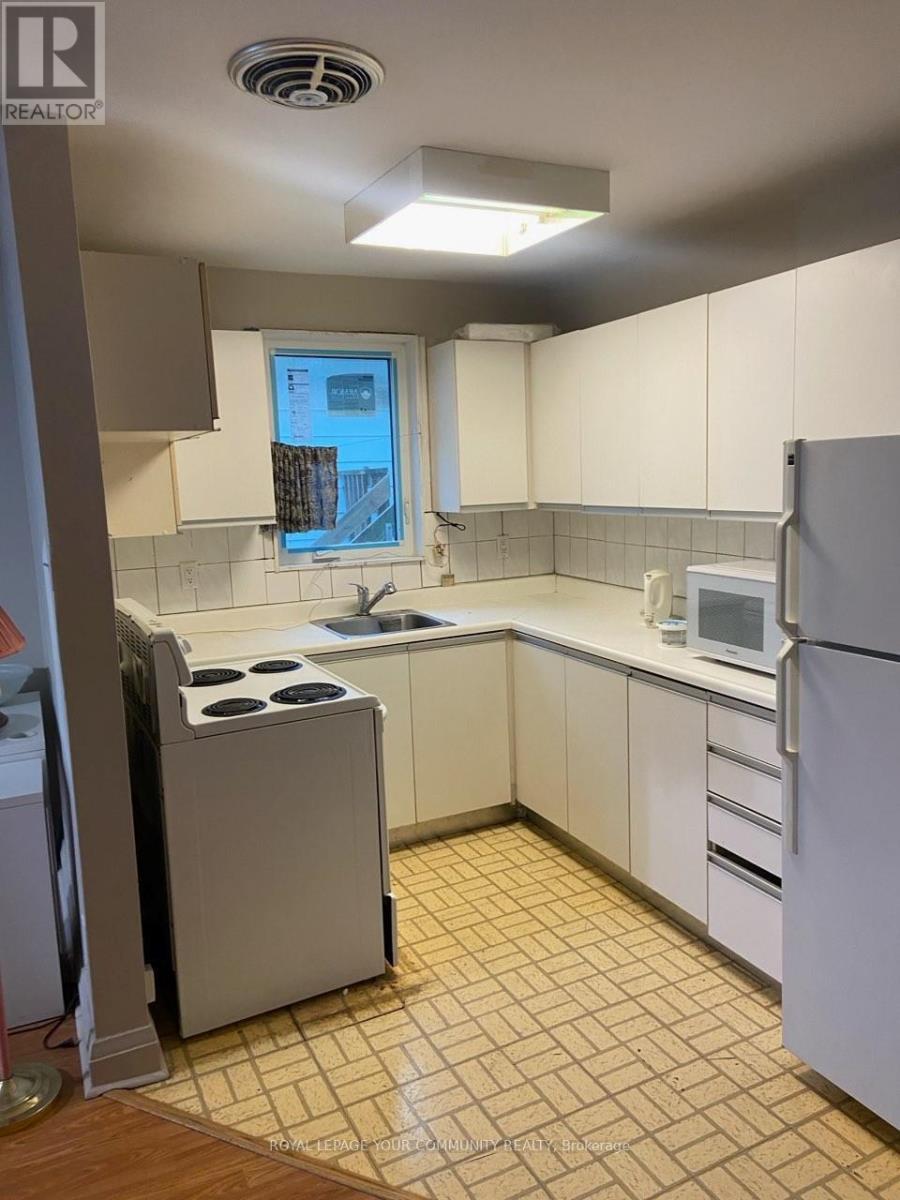 1 - 10084 Yonge Street, Richmond Hill, ON