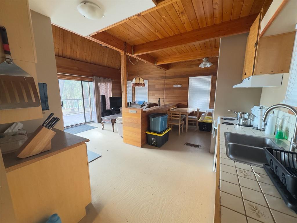 7902 Bell Rd. Road, Bridge Lake, BC - Indoor