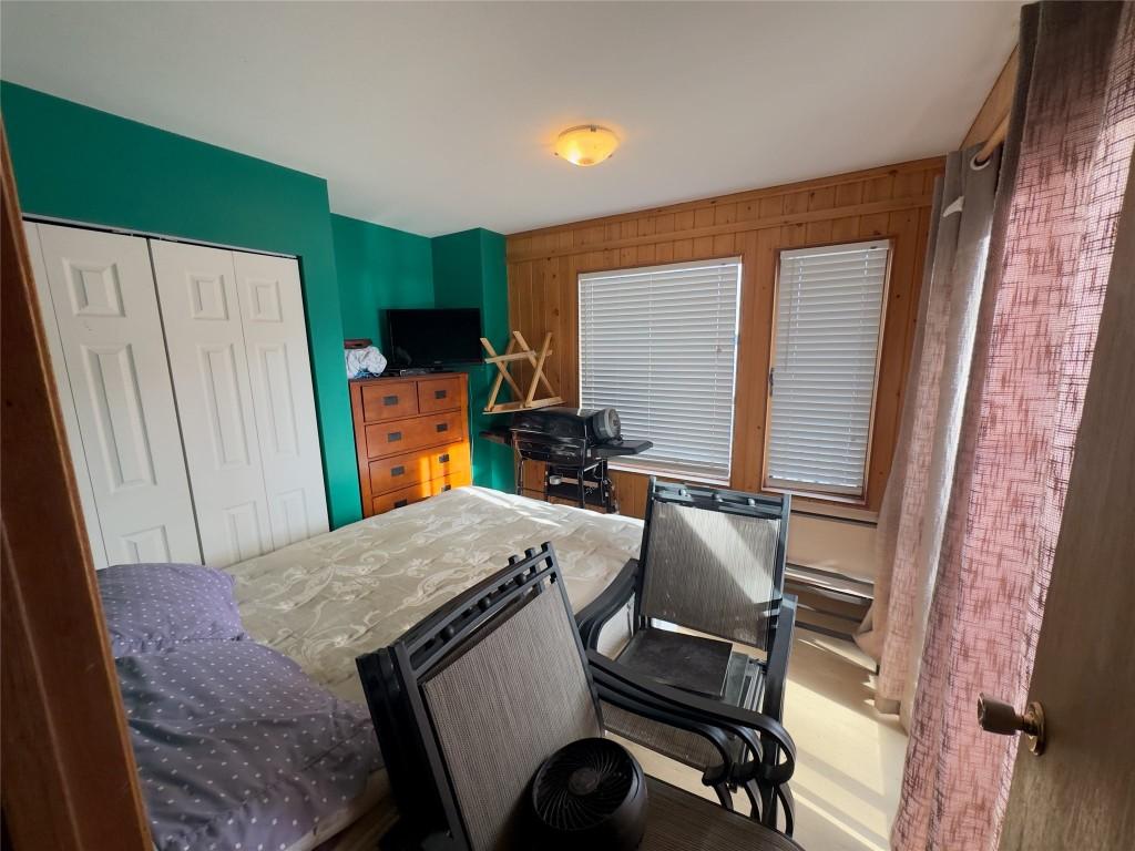 7902 Bell Rd. Road, Bridge Lake, BC - Indoor Photo Showing Bedroom